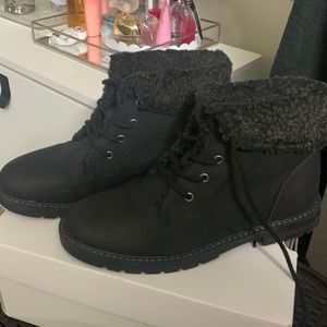 Black winter booties from sonoma size 7